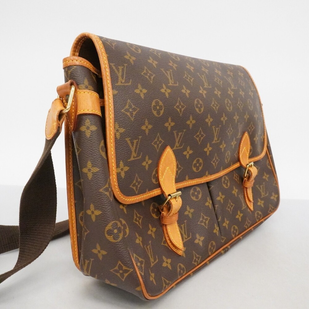 LOUIS VUITTON Brown Monogram Shoulder Bag - Picture 2 of 14